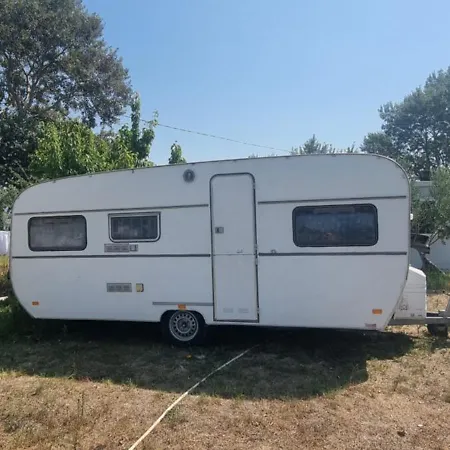 Unique Night In A Cozy Caravan